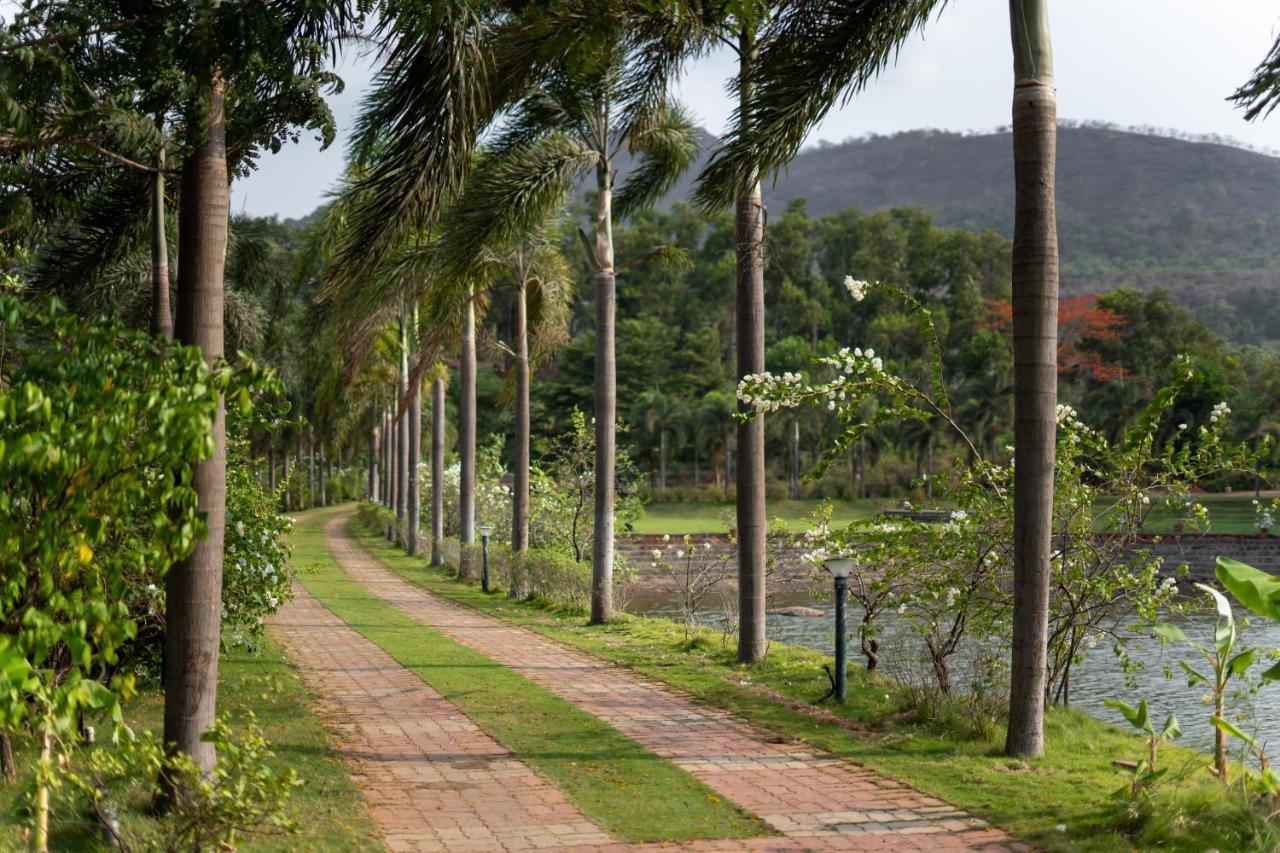 Oleander Farms, Karjat Hotel Exterior foto