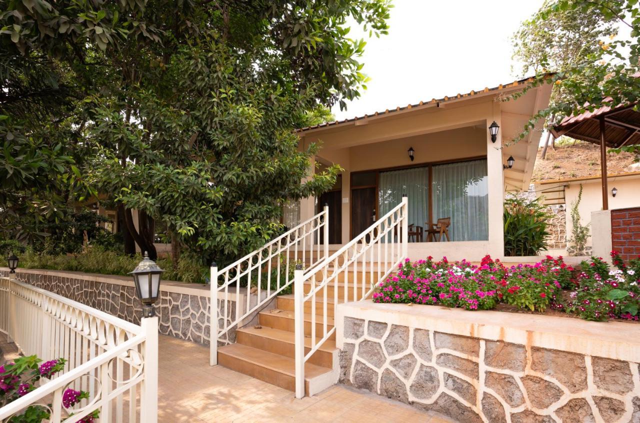 Oleander Farms, Karjat Hotel Exterior foto